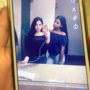 Meet your Posher, Laura